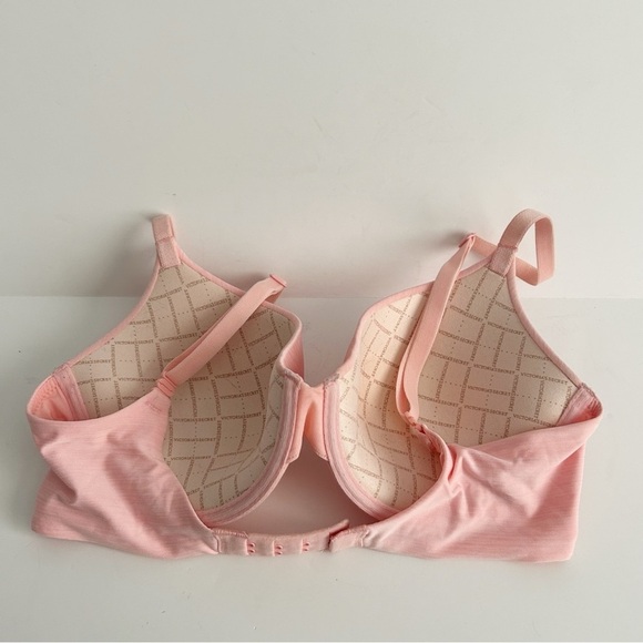 Victoria’s Secret Uplift Semi Demi Bra | Size 32D - Picture 2 of 4